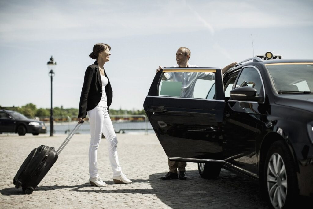 Parede to Lisbon Airport Transfer