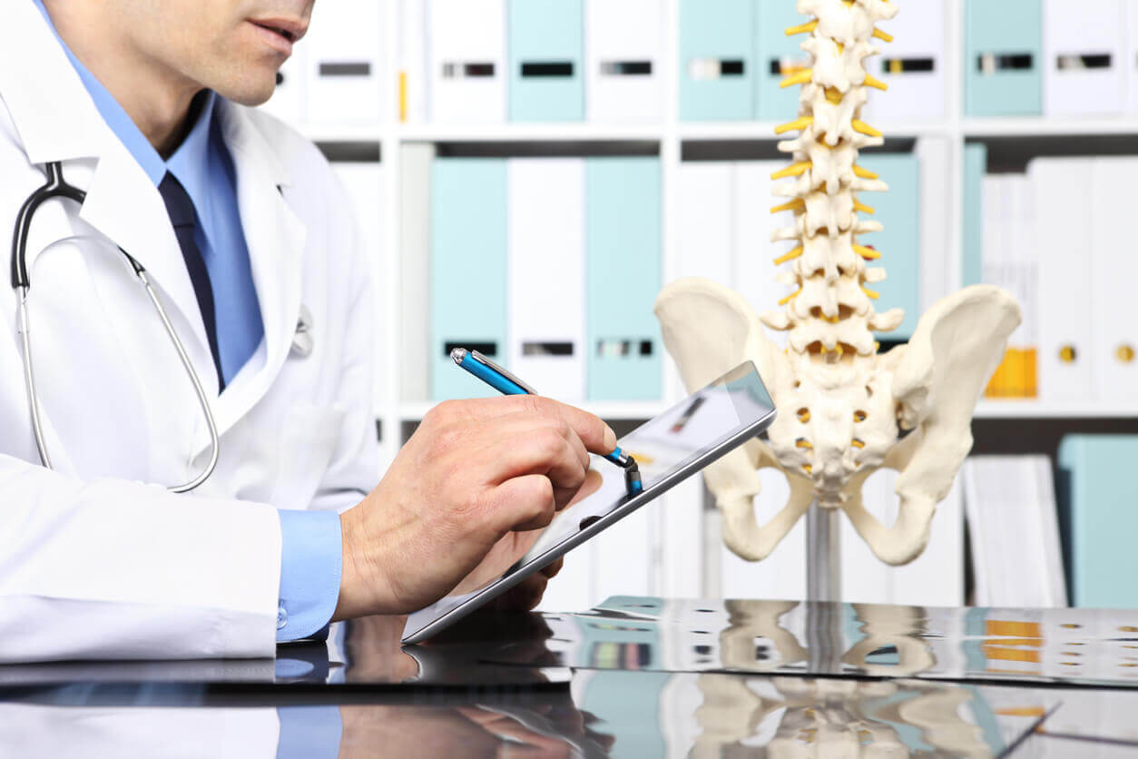 orthopedic doctor in delhi