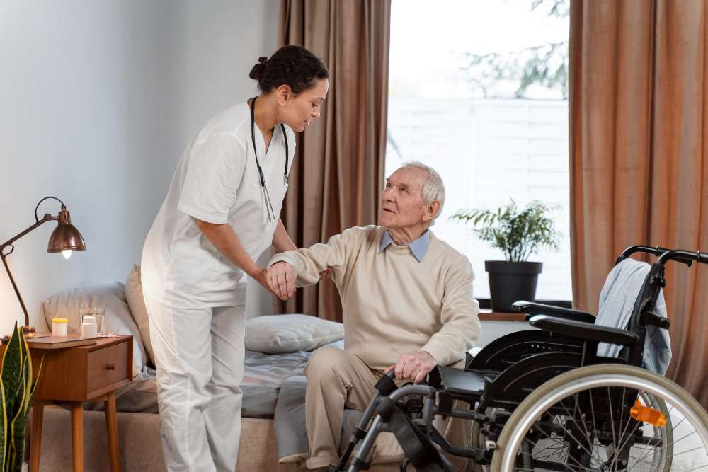 Dementia Home Care vs Nursing Home: How to Decide?